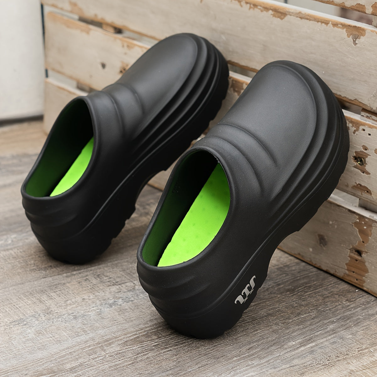 Oscar - Wasserdichte orthopädische Clogs für Herren